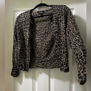 Apt 9 100% cashmere leopard print cardigan